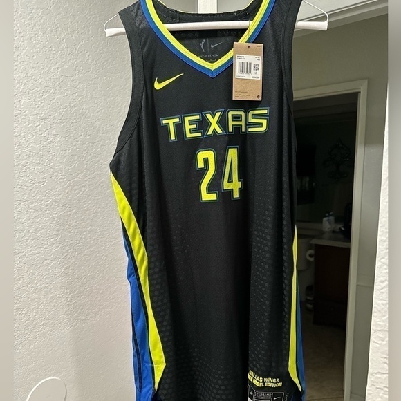 NIKE OGUNBOWALE WINGS REBEL EDITION WOMENS DRI-FIT WNBA JERSEY BLACK DC9692-010 - Picture 1 of 3
